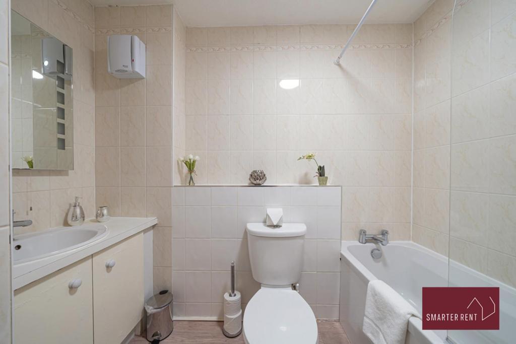 Апартаменти Maidenhead - 2 Bed & Parking Екстер'єр фото