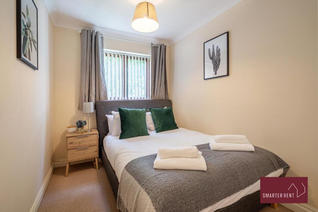 Апартаменти Maidenhead - 2 Bed & Parking Екстер'єр фото