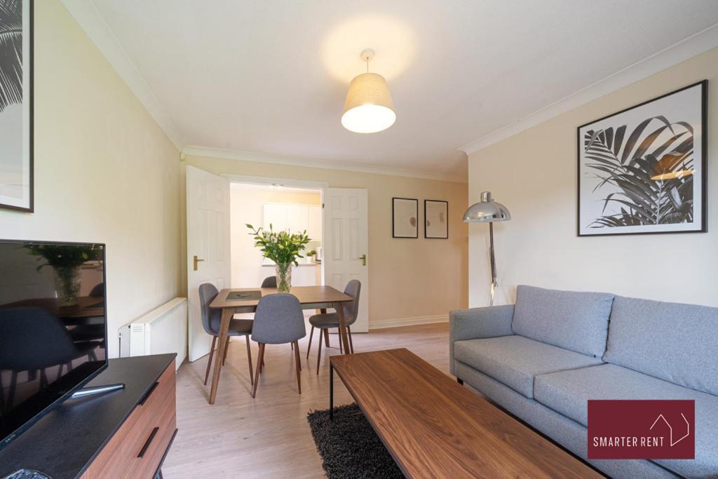 Апартаменти Maidenhead - 2 Bed & Parking Екстер'єр фото